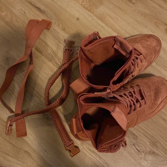 Nike SF Air Force 1 High in Dusty pink or peach rare - Picture 9 of 13